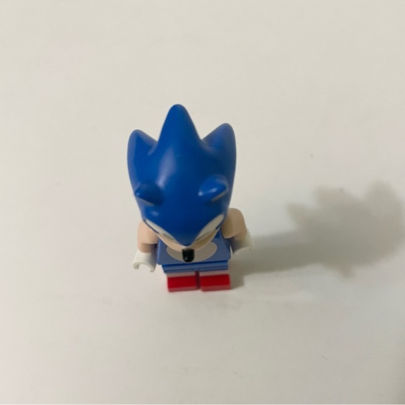 LEGO Sonic the Hedgehog Minifigure Wink - Picture 7 of 11
